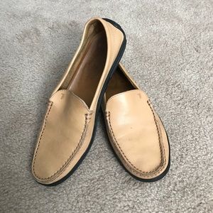 Tods tans shoes
